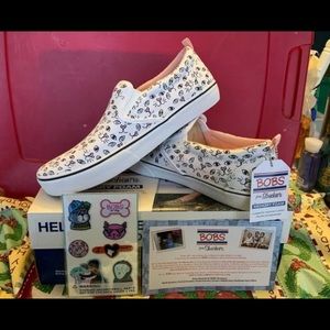 Bobs Sketchers slide on cat canvas shoes